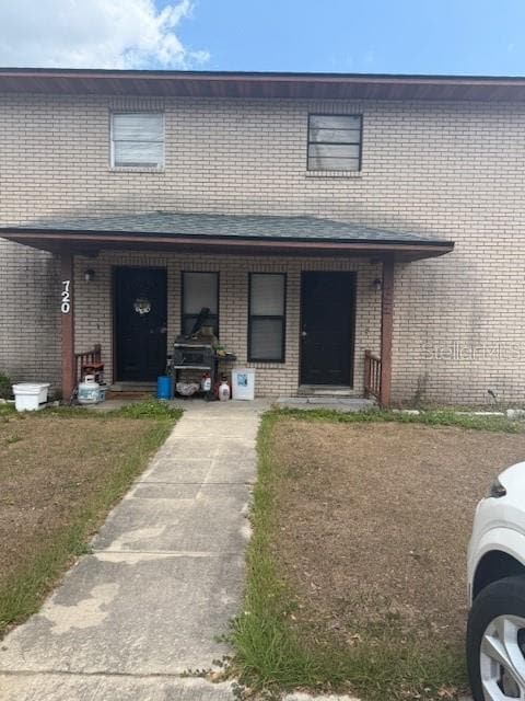 property at 722 E North St