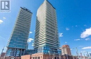390 Cherry St in Toronto, ON - Building Photo