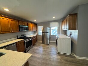 3063 Phelan Way, Unit Phelan Way 1 in Pittsburgh, PA - Building Photo - Building Photo