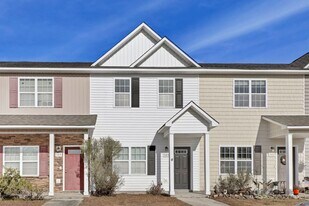 505 Oyster Rock Ln in Sneads Ferry, NC - Building Photo