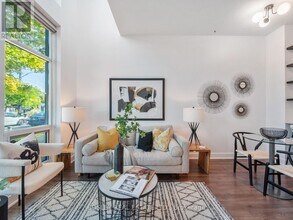 1048 Broadview Ave in Toronto, ON - Building Photo - Building Photo