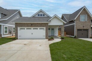 3776 Patton Crst in Hoover, AL - Building Photo