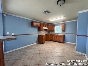 339 Como St in San Antonio, TX - Building Photo - Building Photo