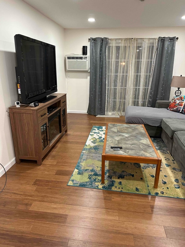 130 Endicott St N in Laconia, NH - Building Photo - Building Photo