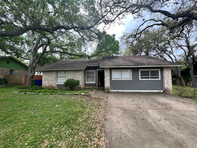 property at 2403 La Rochelle Dr