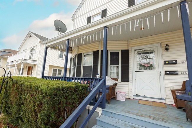 138 Bromfield St in Quincy, MA - Building Photo - Building Photo