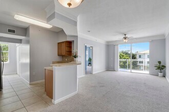 4302 Myrtlewood Cir W in Palm Beach Gardens, FL - Building Photo - Building Photo