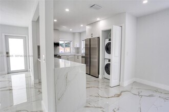 3305 SW 2nd St in Miami, FL - Building Photo - Building Photo