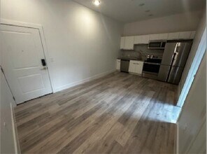 4514 Bryan St in Dallas, TX - Foto de edificio - Building Photo