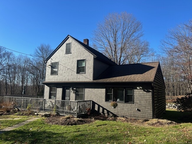 property at 21 Simpaug Turnpike