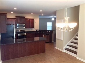 183 Charlesfort Way in Moncks Corner, SC - Foto de edificio - Building Photo