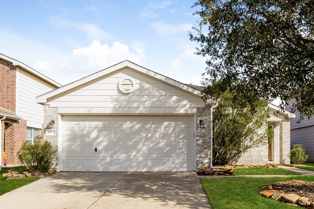 29502 Legends Stone Dr in Spring, TX - Foto de edificio