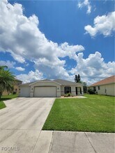 8171 Liriope Loop in Lehigh Acres, FL - Building Photo - Building Photo