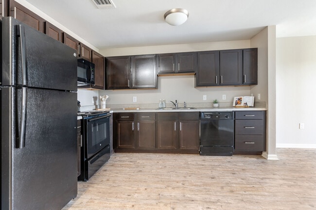 Sansom Pointe Senior in Sansom Park, TX - Building Photo - Building Photo