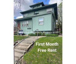 1438 9th St in Des Moines, IA - Building Photo