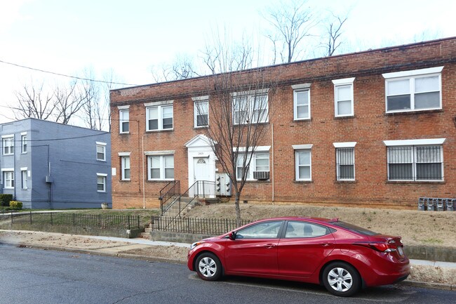 2613 29th St SE in Washington, DC - Building Photo - Building Photo