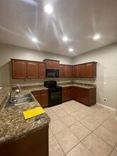 5188 Krenson Woods Ct in Lakeland, FL - Building Photo - Building Photo