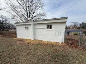 404 Black Oak Dr in Knoxville, TN - Building Photo