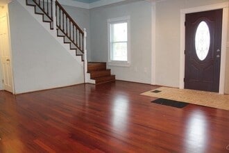 80 E Division St in Braintree, MA - Foto de edificio - Building Photo