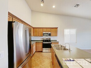 41180 W Bravo Dr in Maricopa, AZ - Foto de edificio - Building Photo