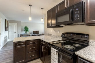 Halcyon in Hollywood, FL - Building Photo - Building Photo