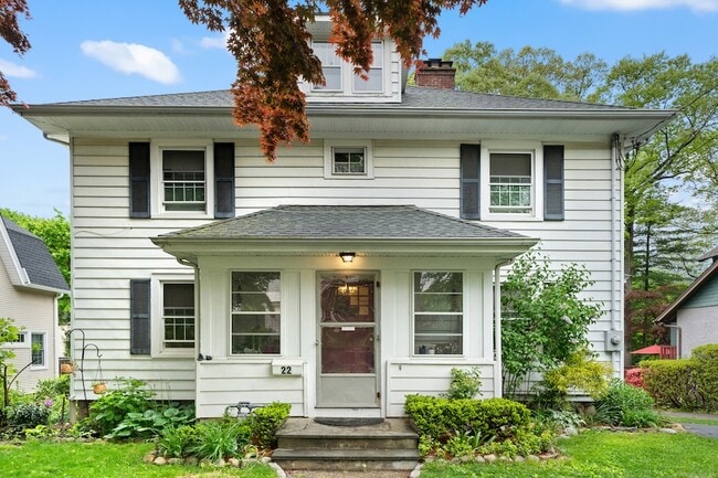 22 Glen Terrace in Stamford, CT - Building Photo - Building Photo