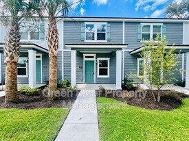 827 Rivertree Pl in Middleburg, FL - Building Photo