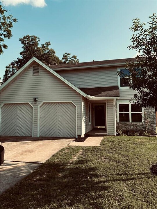 10803 El Salido Pkwy in Austin, TX - Building Photo