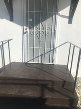 26881 John St in Boron, CA - Foto de edificio - Building Photo