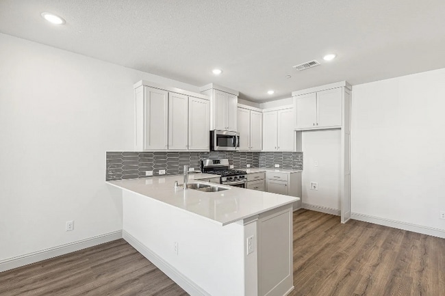 1855 Bluestem Ln in Plano, TX - Foto de edificio - Building Photo