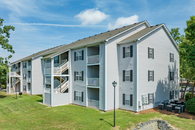 Highbrook in High Point, NC - Building Photo - Building Photo