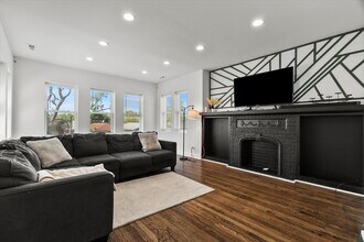 6239 S Seeley Ave in Chicago, IL - Building Photo - Building Photo