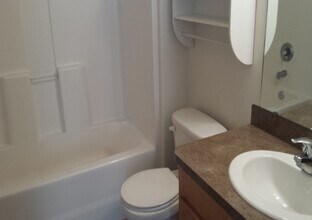 1982 N 225 W in Harrisville, UT - Building Photo - Building Photo