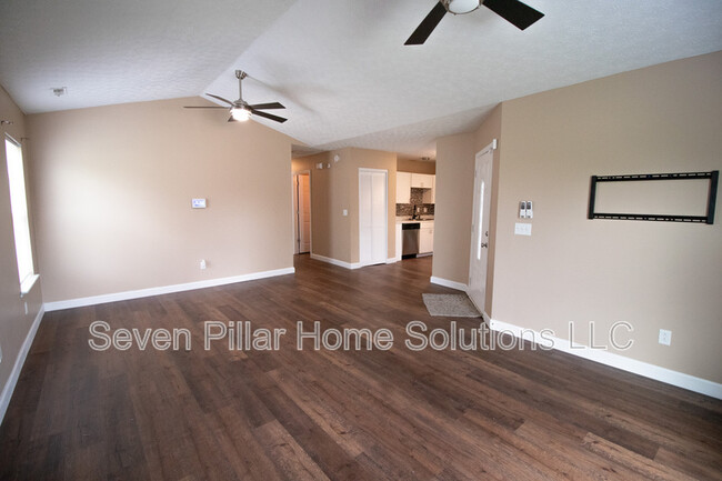 1213 St Clair Ave in Columbus, OH - Building Photo - Building Photo