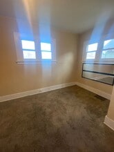 205 S 10th Ave in Yakima, WA - Building Photo - Building Photo