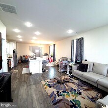 28 Morley Blvd in Medford, NJ - Building Photo - Building Photo