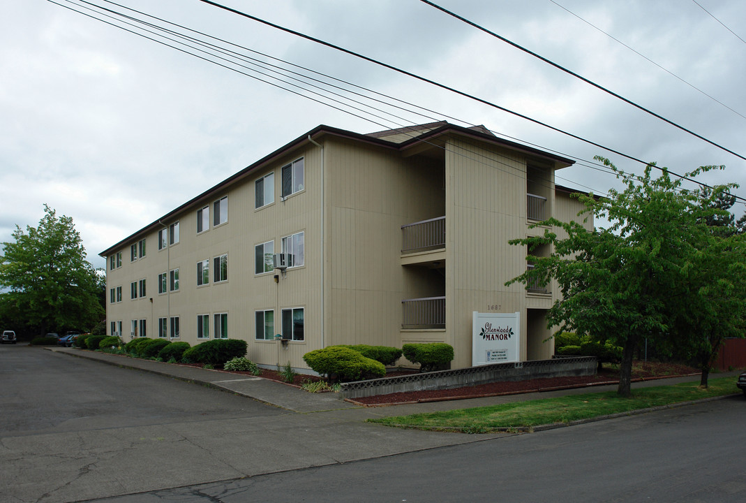 Glenwood Manor in Corvallis, OR - Building Photo