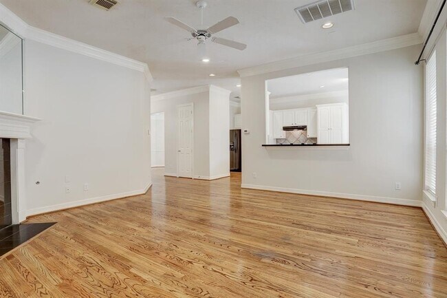 2822 Briarhurst Park