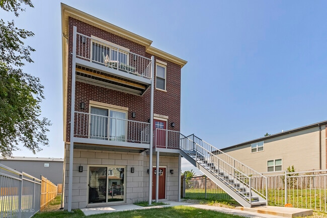 4552 S Evans Ave, Unit 1