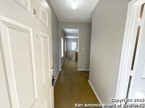 7207 Golf Way in San Antonio, TX - Building Photo - Building Photo