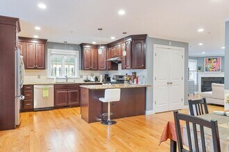 172 Bright St in Waltham, MA - Building Photo - Building Photo