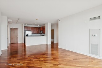 1841 S Calumet Ave in Chicago, IL - Building Photo - Building Photo