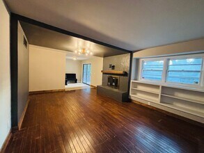 341 Colonial Pl in Wichita, KS - Building Photo - Building Photo