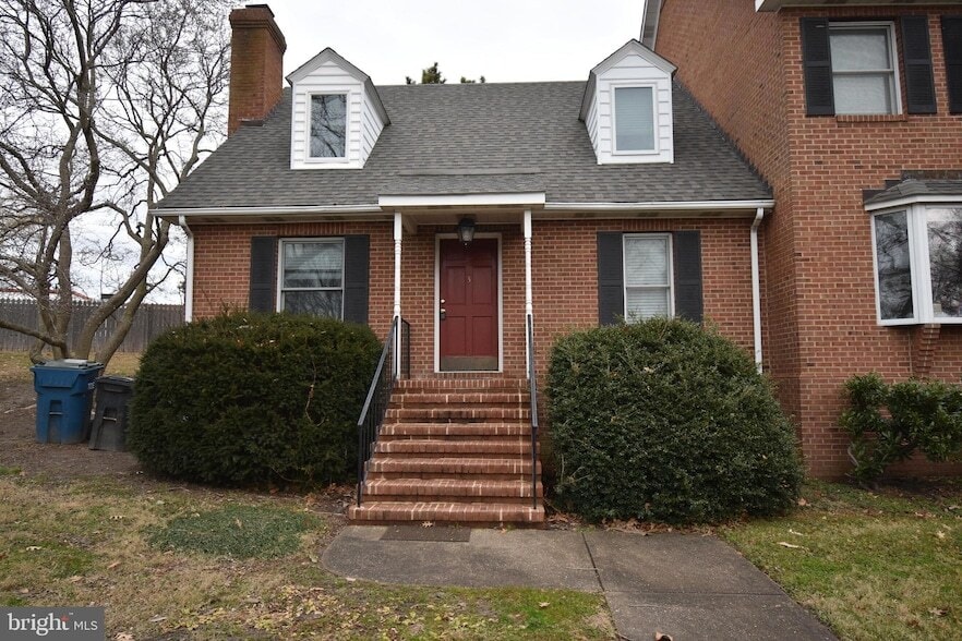 295 Bay St in Easton, MD - Building Photo