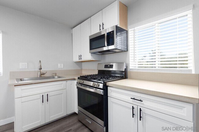 2856 Franklin Ave in San Diego, CA - Building Photo - Building Photo
