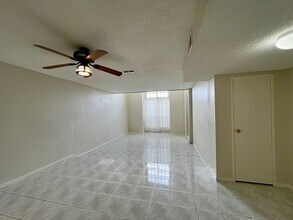 6514 Ironbark Ln in Las Vegas, NV - Building Photo - Building Photo