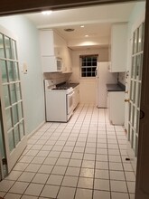 182 Lake Shore Rd in Boston, MA - Building Photo - Building Photo