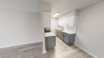 Crossings at Lakewood Apartments