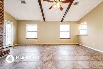 2117 NE 8th St in Moore, OK - Building Photo - Building Photo