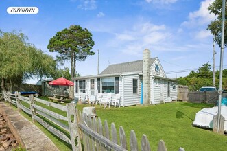 15 Industrial Rd in Montauk, NY - Building Photo - Building Photo